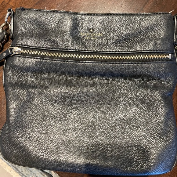 Black Kate Spade satchel - Picture 1 of 3